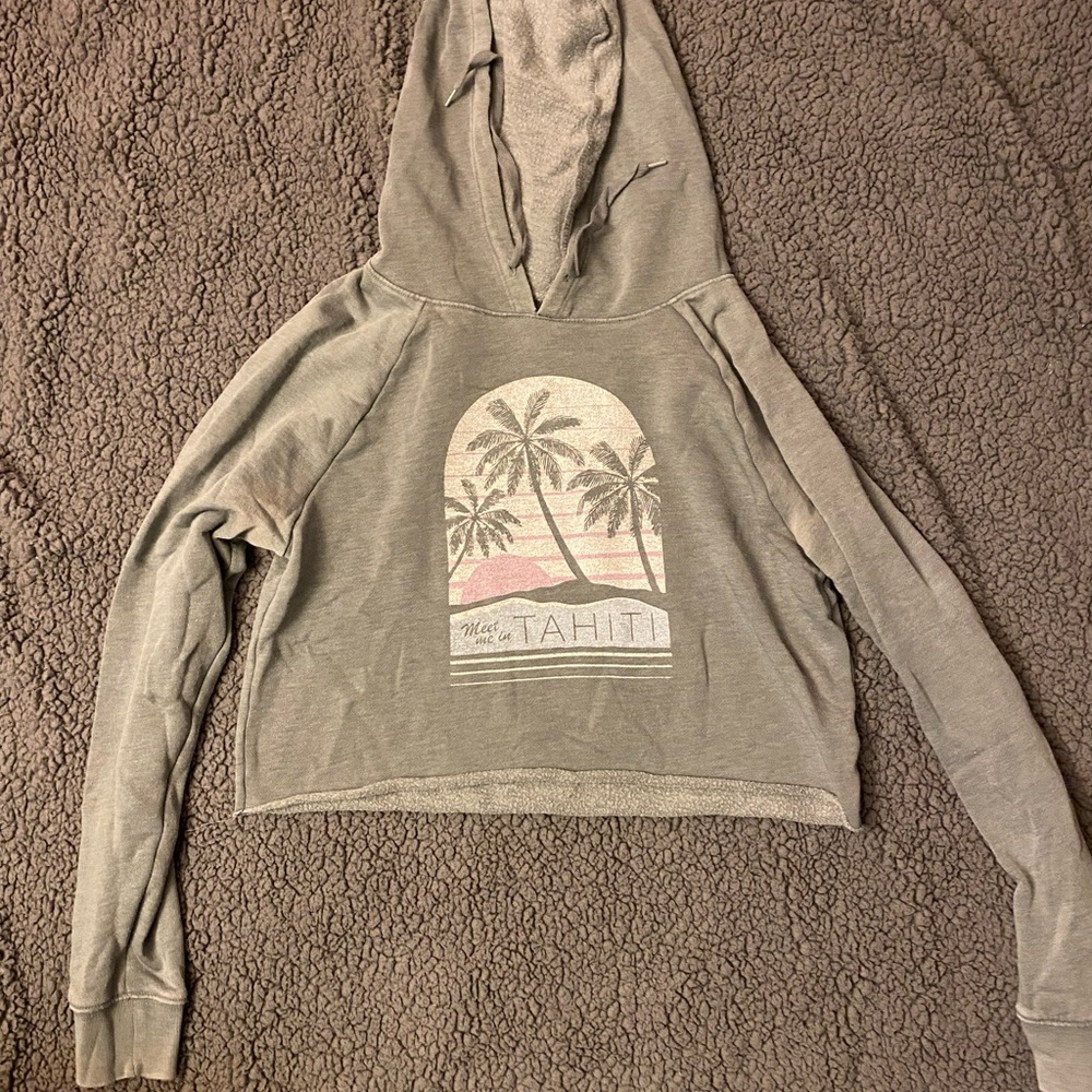 Aeropostale Gray Hoodie with Tahiti Graphic